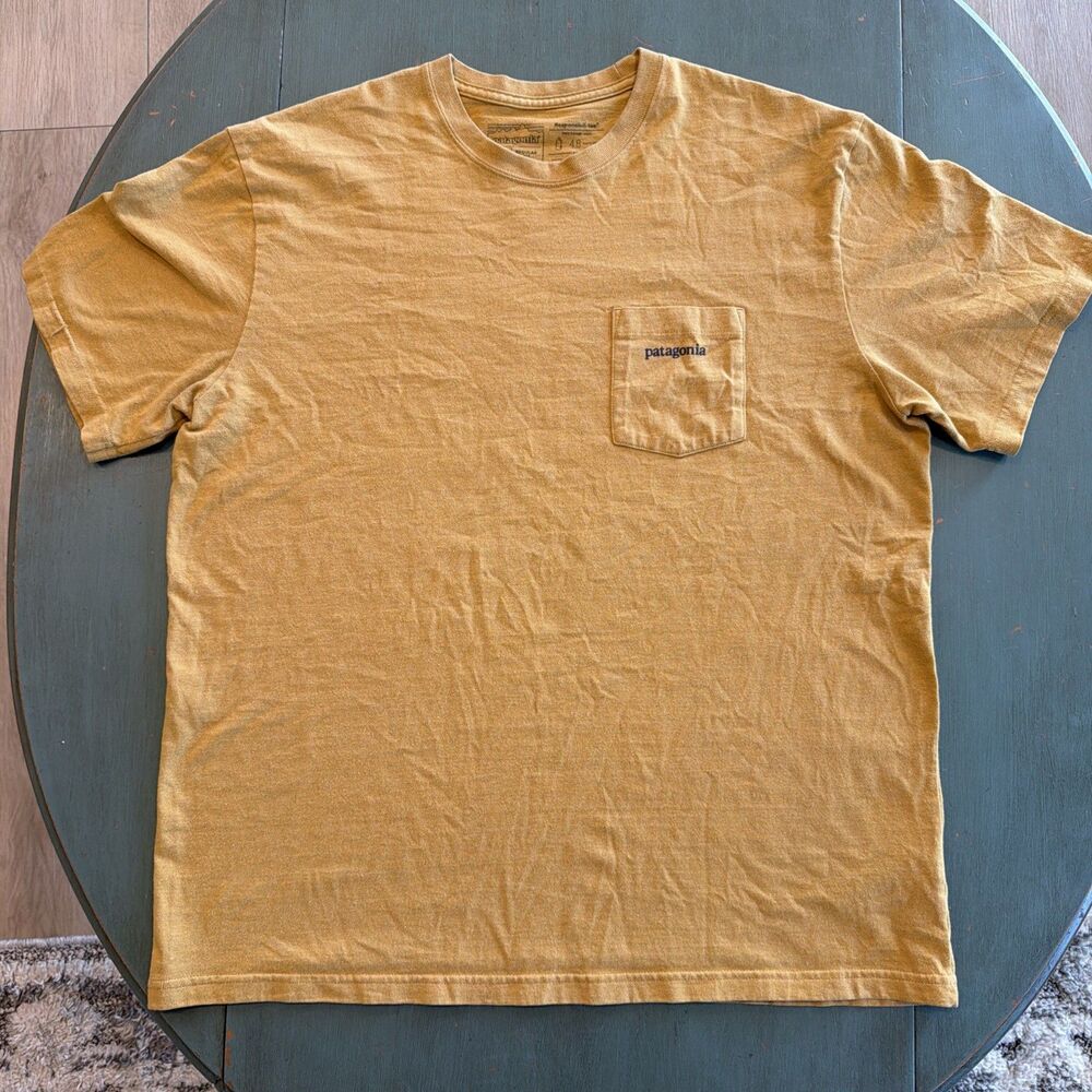 Patagonia Responsibili-Tee Mountain Graphic Pocket T-Shirt Mustard Yellow L